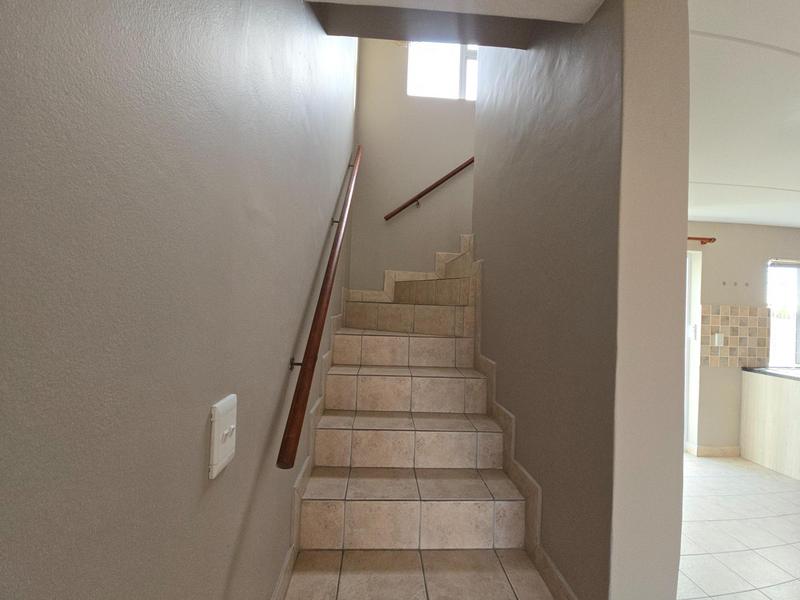 To Let 2 Bedroom Property for Rent in Admirals Park Western Cape